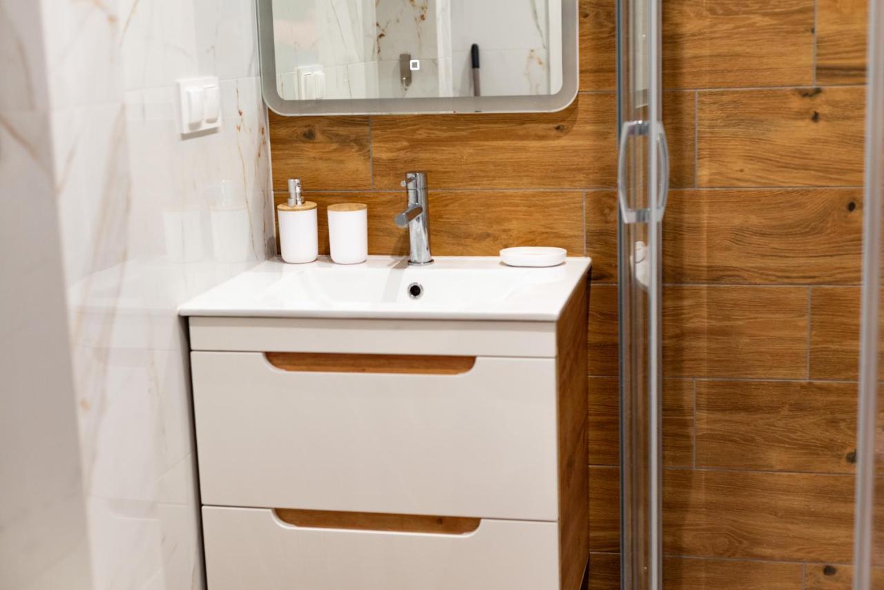 Komfortowy Z Widokiem Apartment